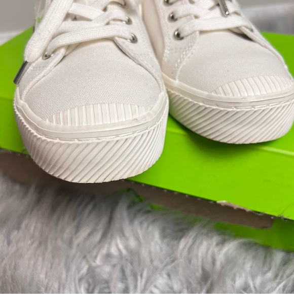 Cariua OFF WHITE canvas sneakers tennis shoes size8 8 - Picture 3 of 9